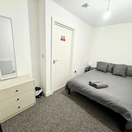 Small Double Westbury-on-trym